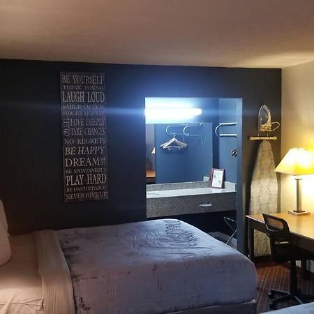 Hotel King Bed Hotel Room 120 Booking 斯蒂尔沃特 外观 照片